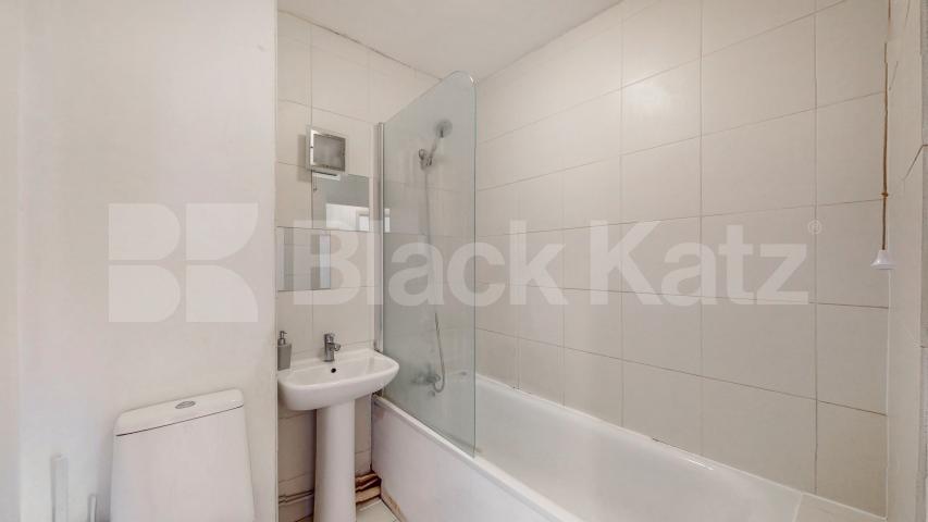 Modern Apartment Sinclair Gardens, Shepherds Bush